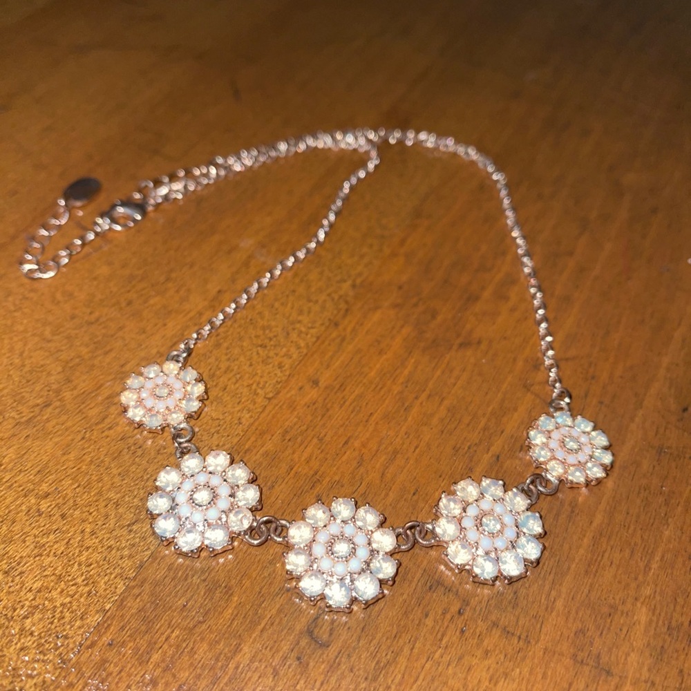 Light pink/rose gold statement necklace